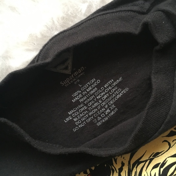 Superman Black & Red Comic Book Men's Tee - Picture 2 of 4